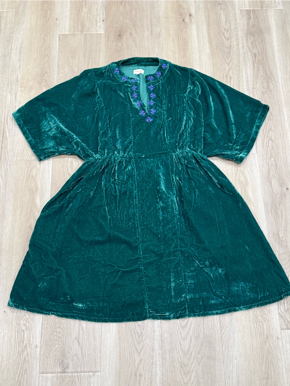 Emerald Green Velvet Mini Dress Embroidered Neckline L/XL Boho
